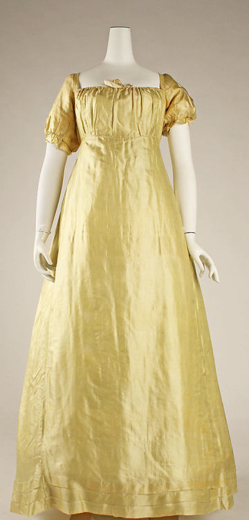 Wedding Dress 1812 The Metropolitan Museum of Art View high resolution