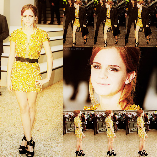 top outfit of emma watson#1&#160;ϟ Burberry Prorsum Spring/Summer 2010 Show