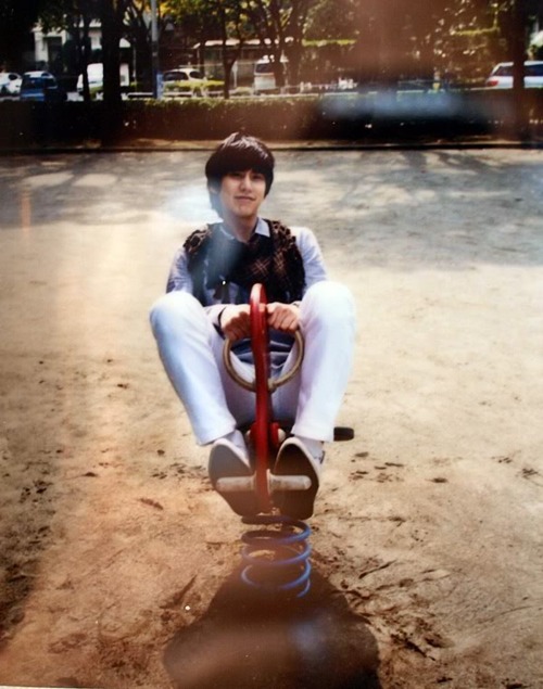 Kyuhyun: I’m trying to learn how to do it from the top. Stop bothering me.