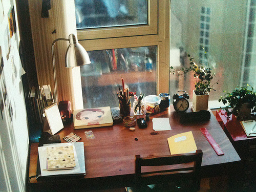 my desk (by prologuer) 